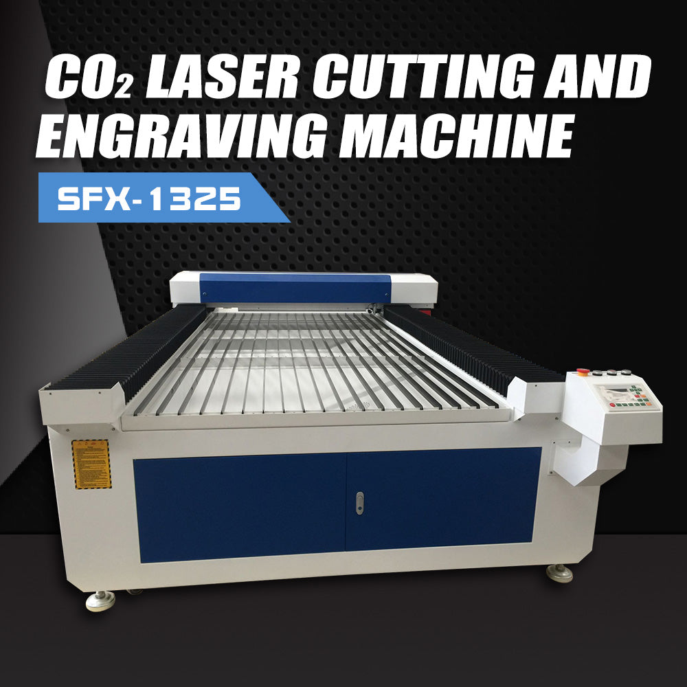 ZAC CO2-Laserschneidemaschine 300 W Laserschneider mit 1300 x 2500 mm Werkbank Lightburn S&A Wasserkühler