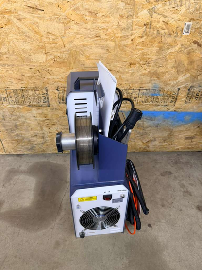 ZAC 95% New 1200W Air Cooled Laser Welding Machine 2-in-1 Handheld Laser Welder Beam Cleaner with Auto Wire Feeder for Metal Stainless Steel Aluminum Copper