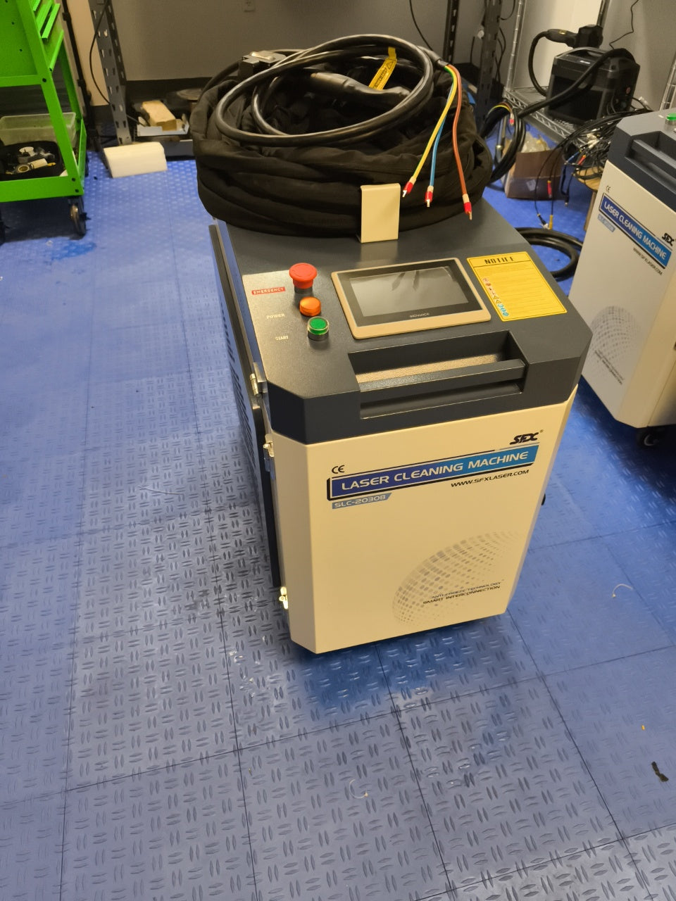 Used ZAC 2000W Laser Cleaning Machine 270*60mm Wide Scan Width Laser Cleaner for Metal Rust Coating Painting (Double Wobble)