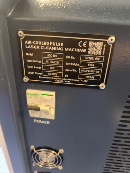 Used ZAC 500W G-Series Laser Cleaning Machine 220V Air-cooled Pulsed Laser Rust Removal for Metal Rust Oil Graffiti Painting Coating（90% new）